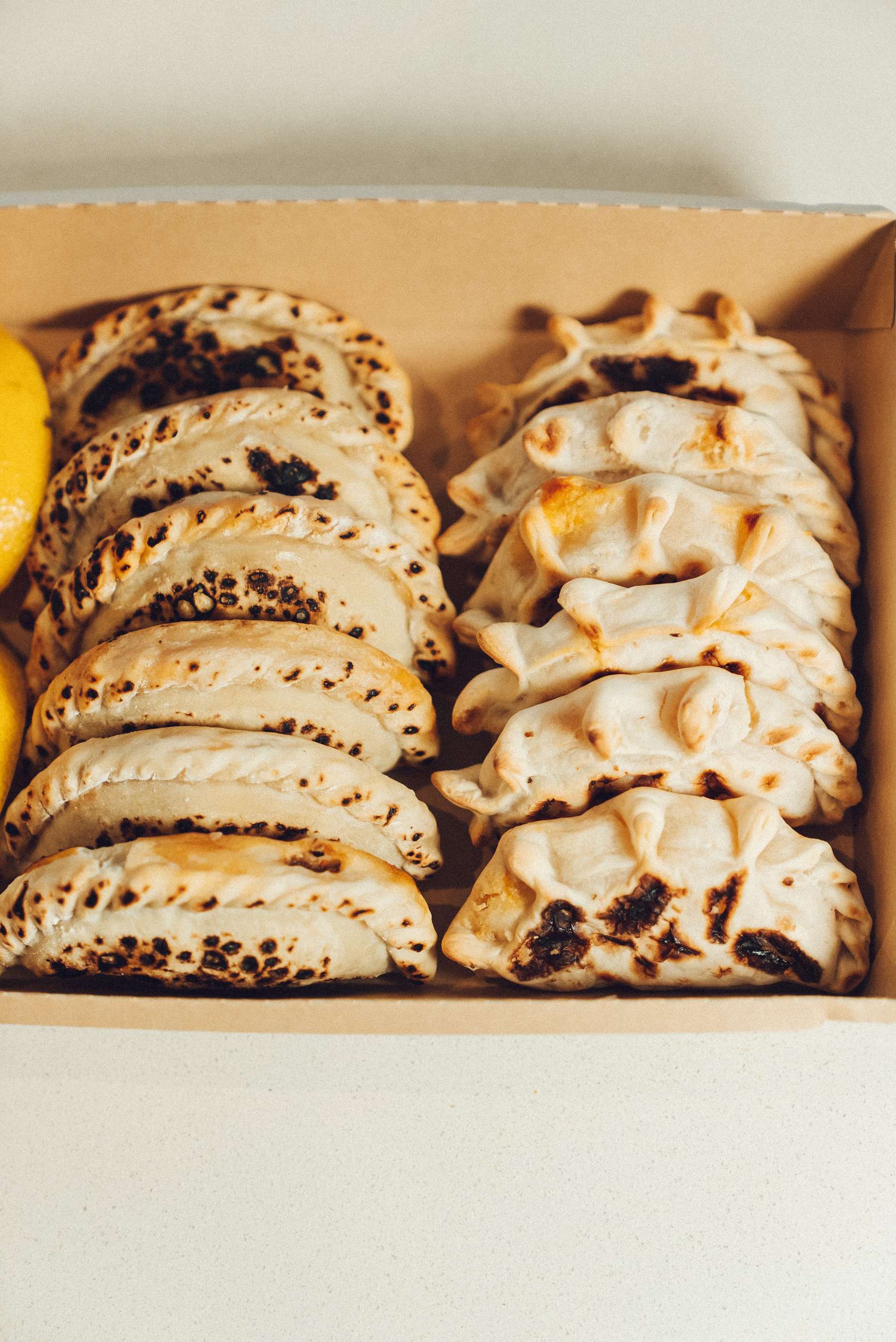 Empanaditas salteñas recién hechas